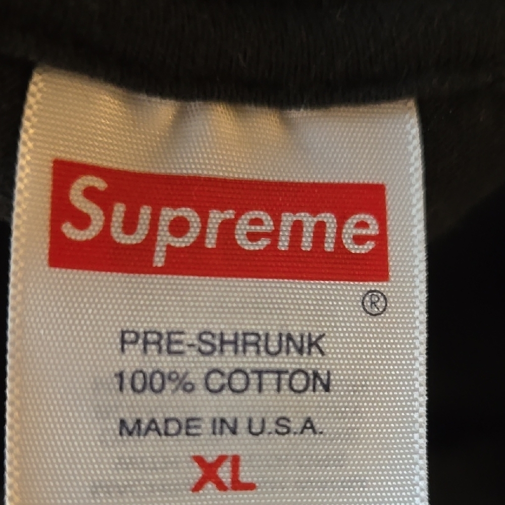 Black SUPREME Graphic T-Shirt - Picture 2 of 7